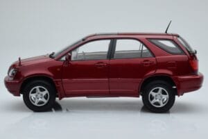 Toyota Harrier Red Metallic AUTOart 1:18 70035 Diecast — photo 4 of 8