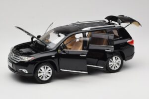 Toyota Highlander XU40 Black Paudi Model 1:18 2043612-B1 Diecast — photo 2 of 8