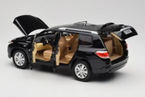 Toyota Highlander XU40 Black Paudi Model 1:18 2043612-B1 Diecast — photo 5 of 8