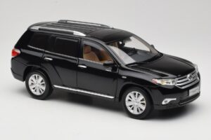 Toyota Highlander XU40 Black Paudi Model 1:18 2043612-B1 Diecast — photo 6 of 8