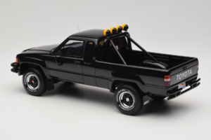 Toyota Hilux N60 SR5 Pickup Black Otto 1:18 OT481B Resin — photo 5 of 6