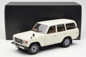 Toyota Land Cruiser J60 White Kyosho 1:18 08956W Diecast — photo 8 of 8