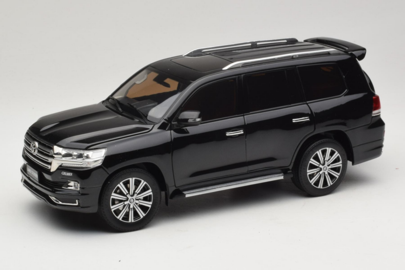 Toyota Land Cruiser LC200 Black Kengfai 1:18 KF024-13 Diecast
