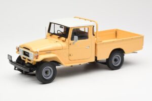 Toyota Land Cruiser Pickup Beige Kyosho 1:18 08958BE Diecast