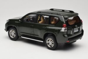 Toyota Land Cruiser Prado J150 Green Paudi Model 1:18 623132-GR Diecast — photo 7 of 8