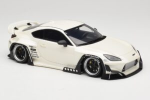 Toyota Pandem GR86 ZN8 Crystal White GT Spirit 1:18 GT498 Resin — photo 4 of 6