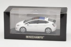 Toyota Prius XW30 Super White Minichamps 1:43 PRIUS001 Diecast — photo 4 of 4