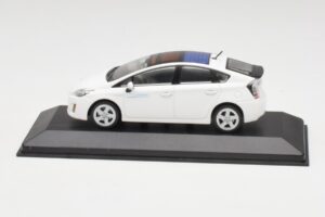 Toyota Prius XW30 Super White Minichamps 1:43 PRIUS001 Diecast