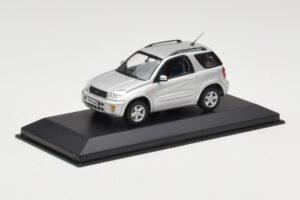 Toyota RAV4 XA20 Silver Light Interior Minichamps 1:43 31434205 Diecast — photo 2 of 4