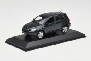 Toyota RAV4 XA20 Green Minichamps 1:43 TOYOTA008 Diecast — photo 2 of 4