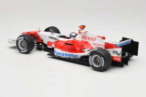 Toyota TF105 #16 J. Trulli Panasonic Toyota Racing 2005 Minichamps 1:18 100050016 Diecast — photo 5 of 7