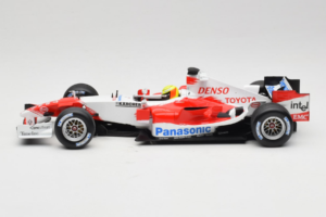 Toyota TF105 #17 R. Schumacher Panasonic Toyota Racing 2005 Minichamps 1:18 100050017 Diecast — photo 3 of 7