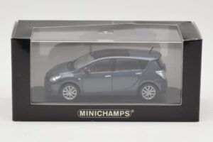 Toyota Verso Grey Metallic Minichamps 1:43 TOYOTA011 Diecast — photo 4 of 4