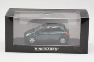 Toyota Yaris XP10 Oxford Green Minichamps 1:43 400166501 Diecast — photo 4 of 4