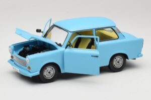 Trabant 601 Blue Sun Star 1:18 4290 Diecast — photo 2 of 8