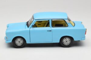 Trabant 601 Blue Sun Star 1:18 4290 Diecast — photo 4 of 8
