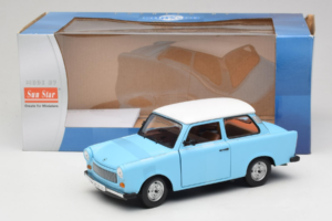 Trabant 601 Deluxe Blue White Sun Star 1:18 4286 Diecast — photo 6 of 6