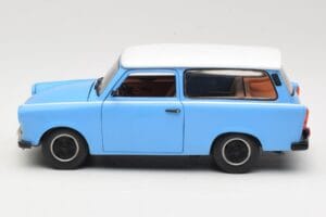 Trabant 601 Estate Blue Sun Star 1:18 4272 Diecast — photo 4 of 8