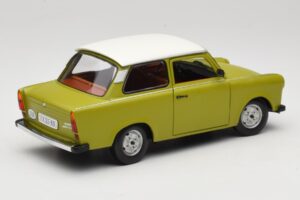Trabant 601 Green Sun Star 1:18 4289 Diecast — photo 3 of 8