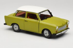 Trabant 601 Green Sun Star 1:18 4289 Diecast — photo 6 of 8