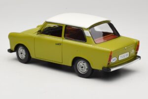 Trabant 601 Green Sun Star 1:18 4289 Diecast — photo 7 of 8