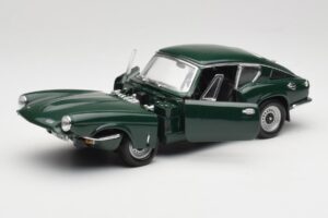 Triumph GT6 Mk3 Green Sun Star 1:18 1055 Diecast — photo 2 of 8