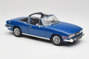 Triumph Stag Mk1 Sapphire Blue Revell 1:18 8815 Diecast — photo 6 of 8