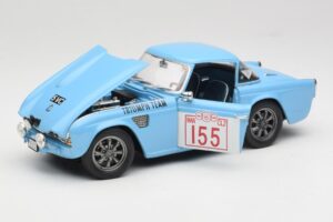 Triumph TR4 Rally Car Revell 1:18 8773 Diecast — photo 2 of 8