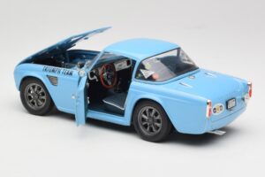 Triumph TR4 Rally Car Revell 1:18 8773 Diecast — photo 5 of 8