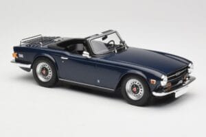 Triumph TR6 PI Dark Blue Minichamps 1:18 155132032 Diecast — photo 4 of 6