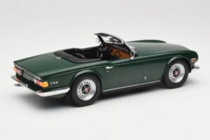 Triumph TR6 PI Dark Green Minichamps 1:18 155132030 Diecast — photo 2 of 6
