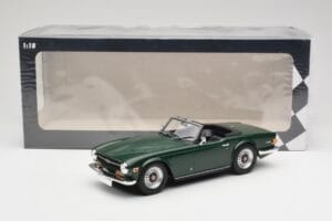 Triumph TR6 PI Dark Green Minichamps 1:18 155132030 Diecast — photo 6 of 6