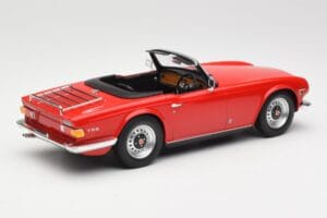 Triumph TR6 PI Red Minichamps 1:18 155132031 Diecast — photo 2 of 6