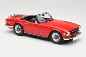 Triumph TR6 PI Red Minichamps 1:18 155132031 Diecast — photo 4 of 6