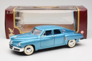 Tucker Torpedo Blue Road Signature 1:18 92268 Diecast — photo 8 of 8