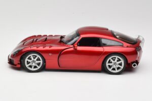 TVR Sagaris Red Revell 1:18 08816 Diecast — photo 4 of 8