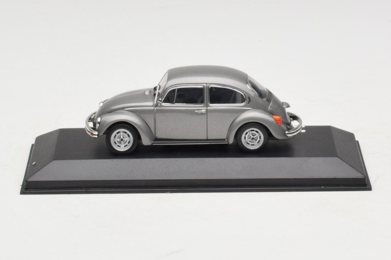 Volkswagen 1200 Grey Metallic Minichamps 1:43 400057101 Diecast
