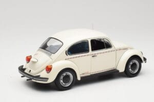Volkswagen 1200 Jeans Bug White Minichamps 1:18 150057101 Diecast — photo 3 of 8
