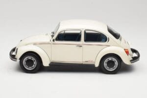 Volkswagen 1200 Jeans Bug White Minichamps 1:18 150057101 Diecast — photo 4 of 8