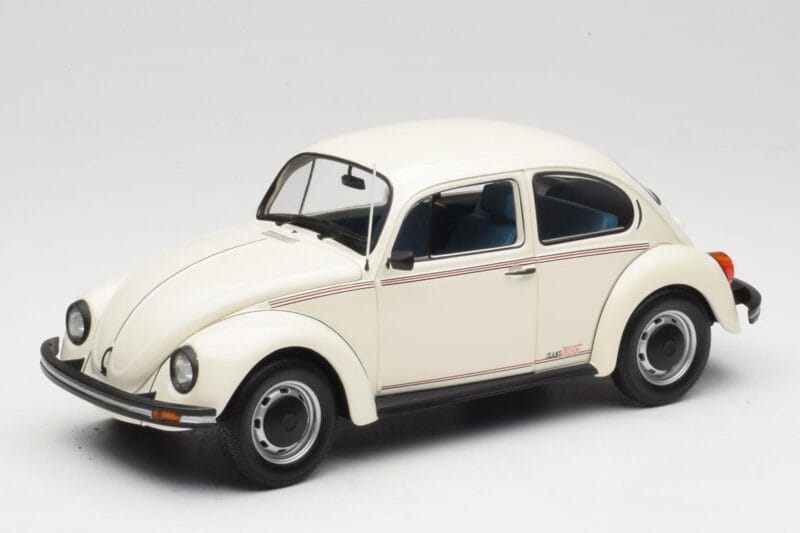 Volkswagen 1200 Jeans Bug White Minichamps 1:18 150057101 Diecast