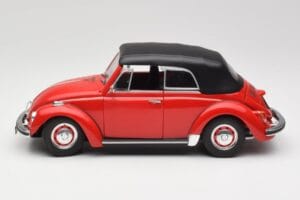 Volkswagen 1302 LS Cabriolet Red Revell 1:18 08470 Diecast — photo 4 of 8