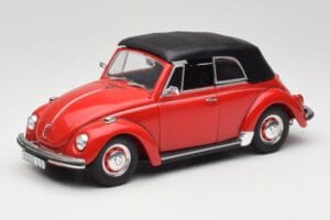 Volkswagen 1302 LS Cabriolet Red Revell 1:18 08470 Diecast