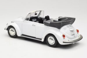 Volkswagen 1302 LS Cabriolet White Revell 1:18 08415 Diecast — photo 7 of 8