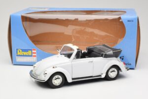 Volkswagen 1302 LS Cabriolet White Revell 1:18 08415 Diecast — photo 8 of 8