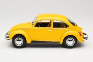 Volkswagen Beetle 1200 Yellow Minichamps 1:18 150057106 Diecast — photo 4 of 8