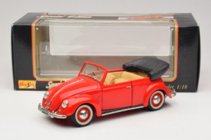 Volkswagen Beetle Cabriolet Red Maisto 1:18 56010 Diecast — photo 8 of 8