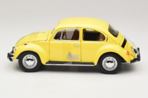 Volkswagen Beetle Emma's Car Once Upon a Time GreenLight 1:18 12993 Diecast — photo 3 of 6