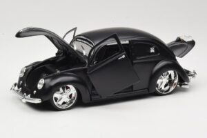Volkswagen Beetle Type 1 Black Maisto 1:18 31018 Diecast — photo 2 of 8