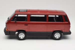 Volkswagen Bus T3 Multivan Magnum Mars Red Metallic KK-Scale 1:18 KKDC180991 Diecast — photo 3 of 6
