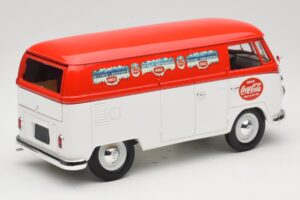 Volkswagen T1 Combi Coca-Cola Solido 1:18 9512 Diecast — photo 3 of 8